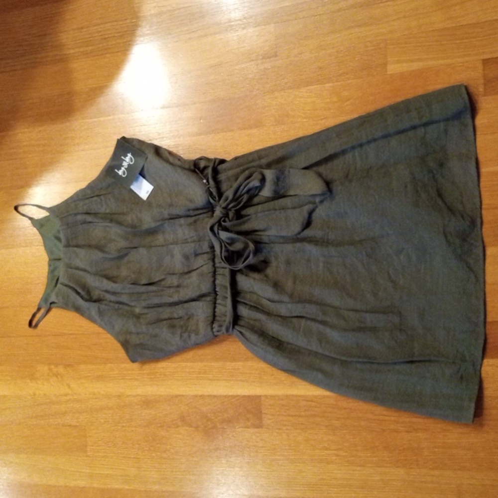 NWT Casual Summer Juniors Dress Medium